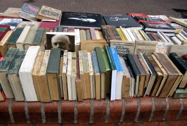 Outdoor bookstall in Buenos Aires, Argentina. August 2007.